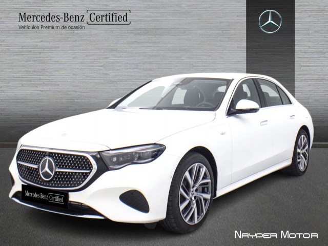 E 300 DE BERLINA CON TECNOLOGÍA HÍBRIDA EQ