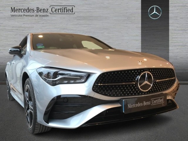 CLA 250 e Coupé con tecnología híbrida EQ