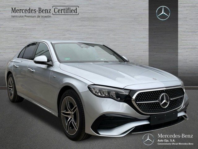 E 300 de berlina con tecnología híbrida EQ