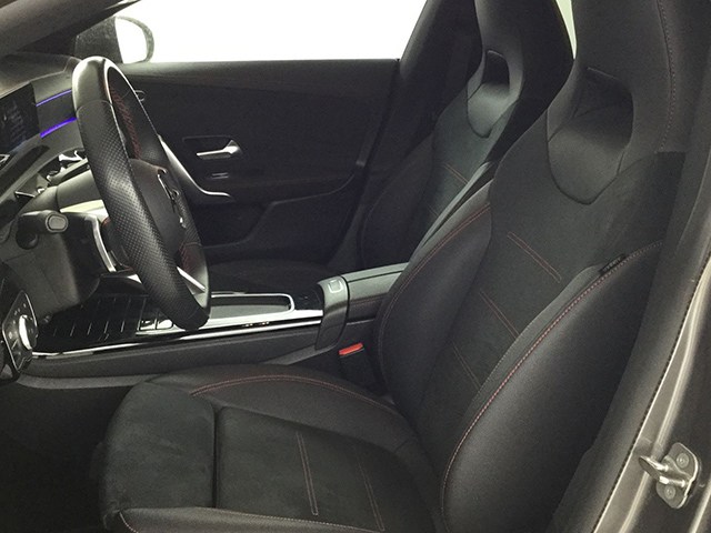 CLA 250 e Coupé con tecnología híbrida EQ