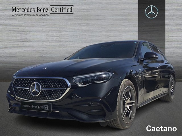 E 300 DE BERLINA CON TECNOLOGÍA HÍBRIDA EQ